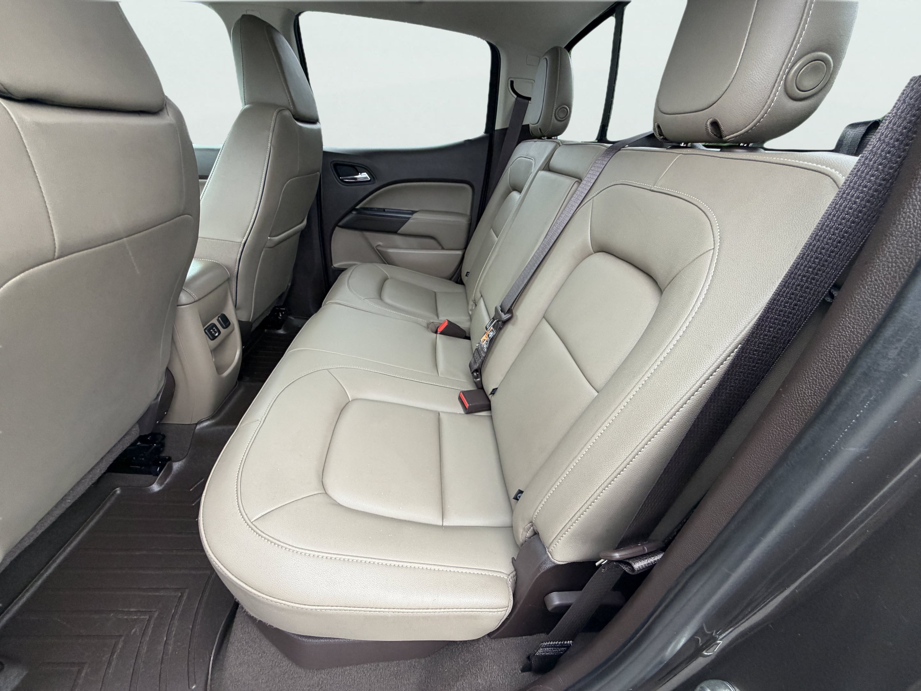 Used 2019 GMC Canyon SLT w/ Driver Alert Package AWD/4WD image 9