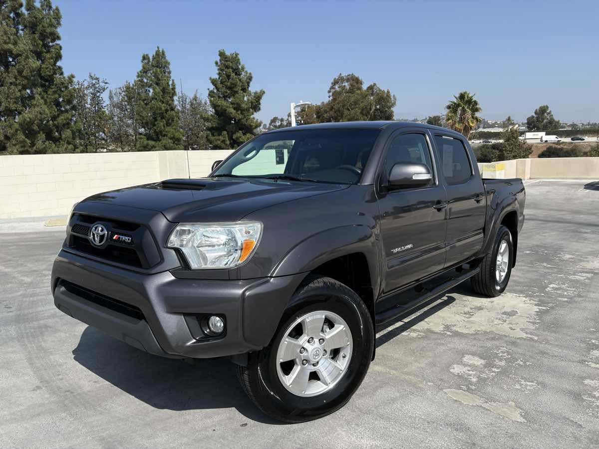 Used 2014 Toyota Tacoma PreRunner image 4