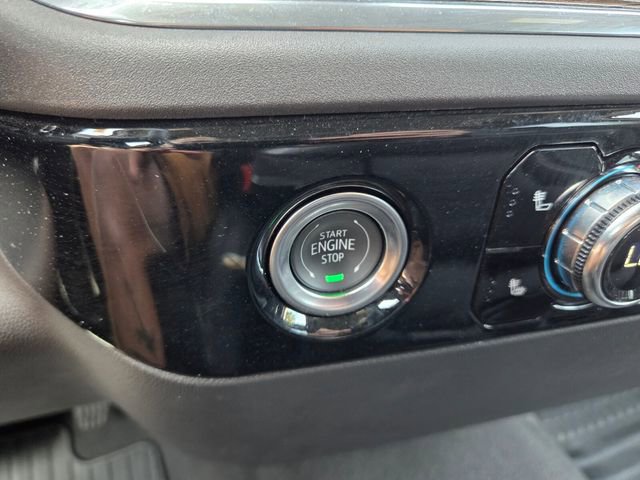 Used 2024 GMC Sierra 1500 Elevation image 28