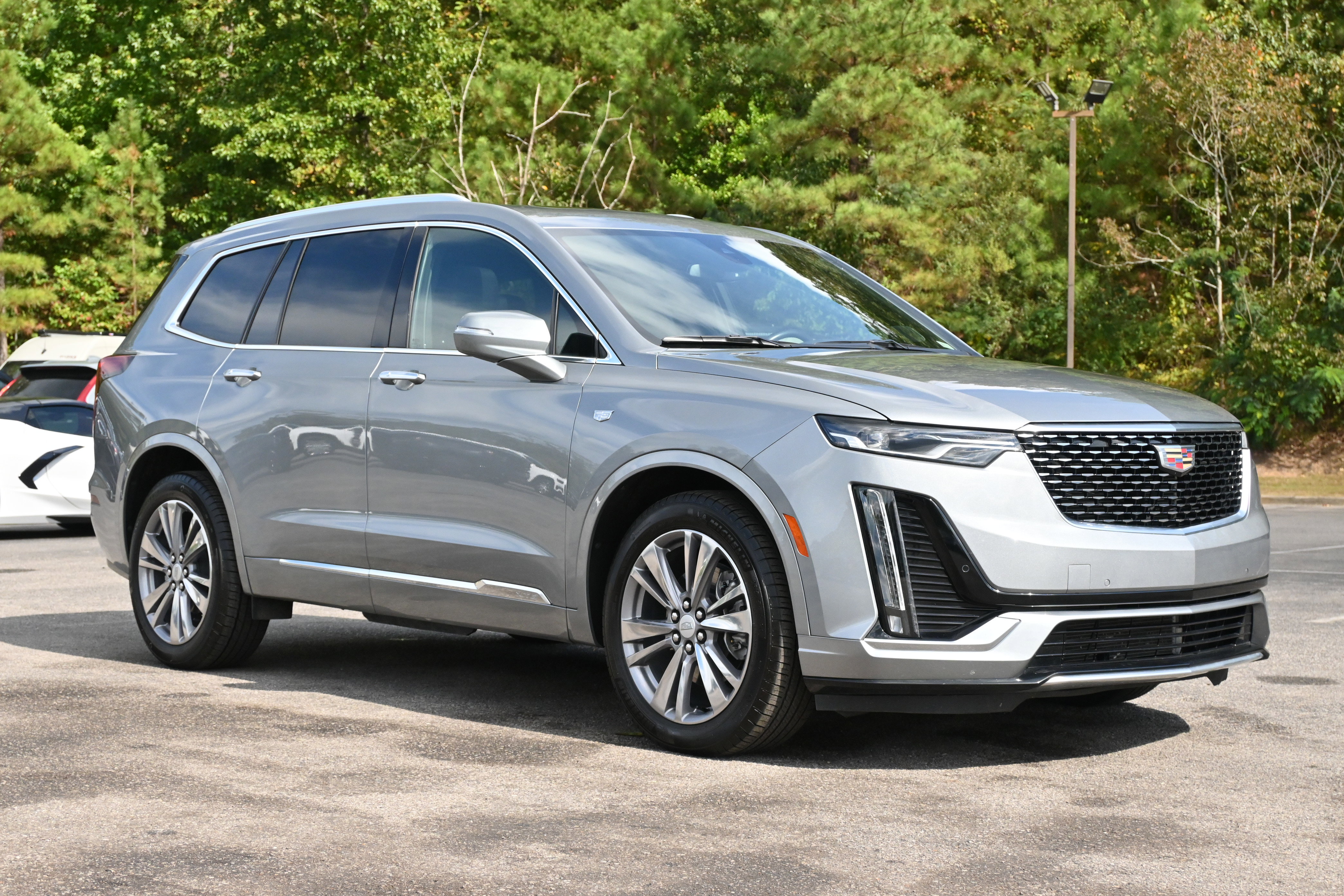 Used 2025 Cadillac XT6 Premium Luxury image 11