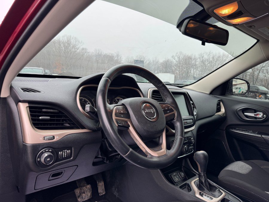 Used 2014 Jeep Cherokee Latitude FWD image 14