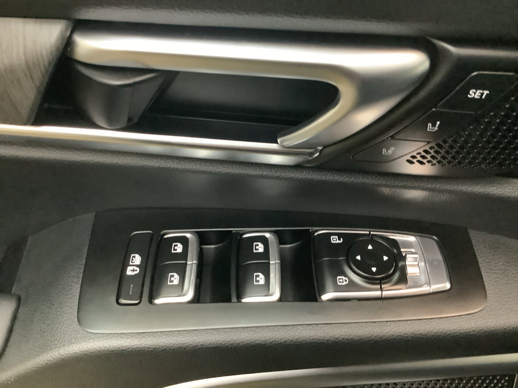 Used 2025 Kia Telluride SX image 13