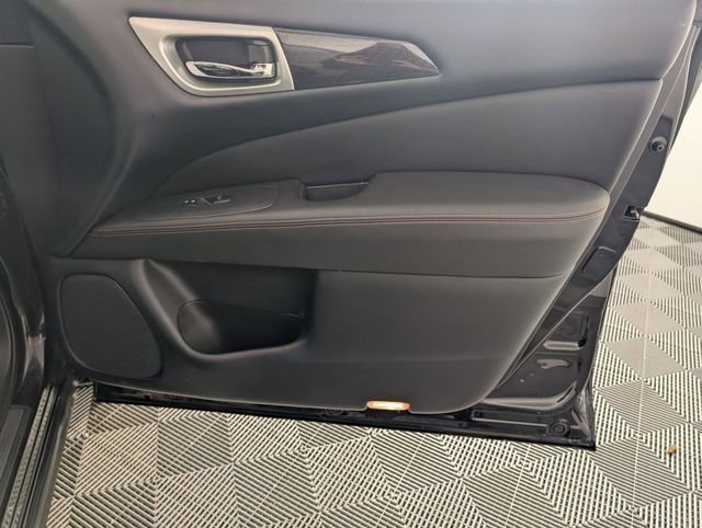 Used 2019 Nissan Pathfinder SL image 36