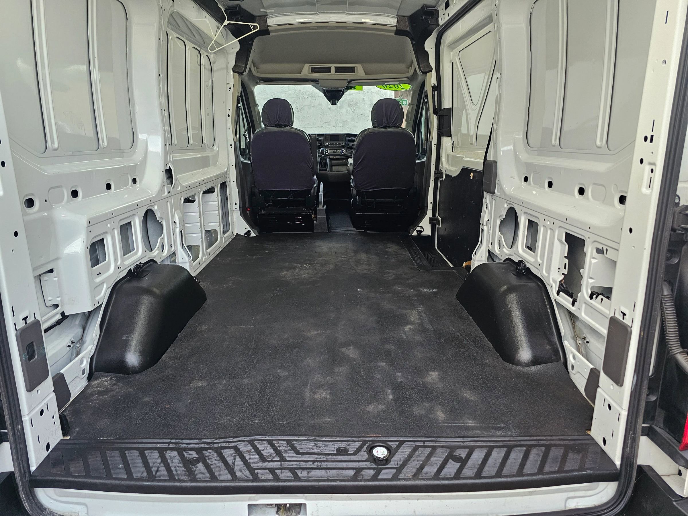 Used 2020 Ford Transit 250 Medium Roof image 14