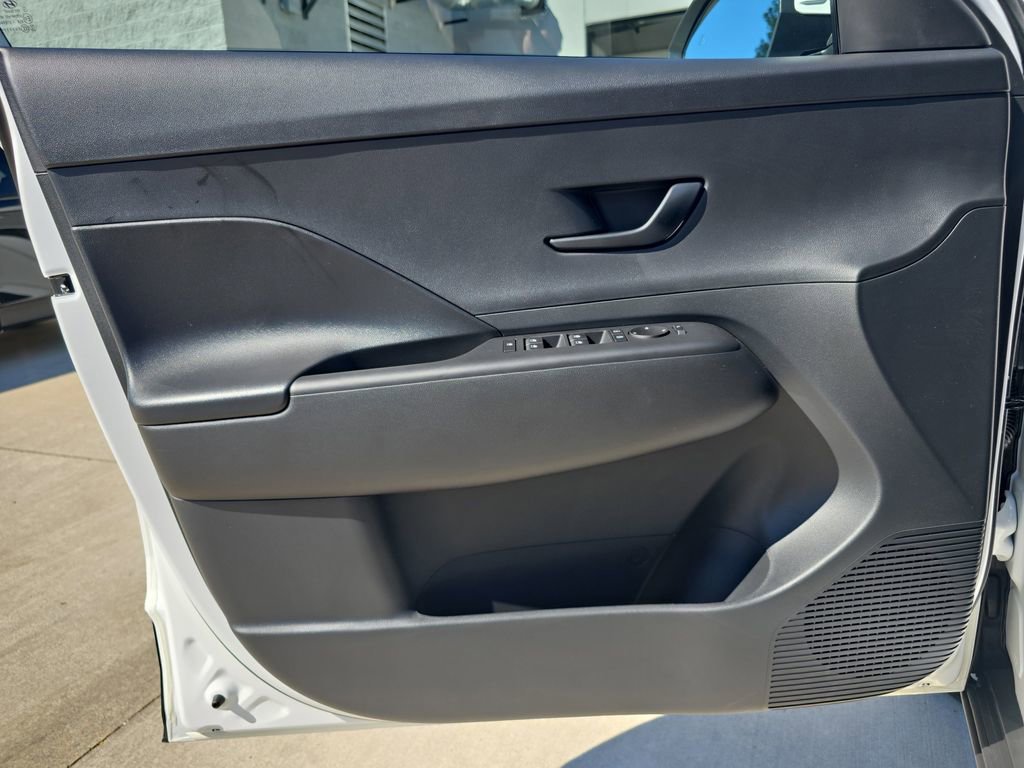 New 2026 Hyundai Kona SE FWD image 28