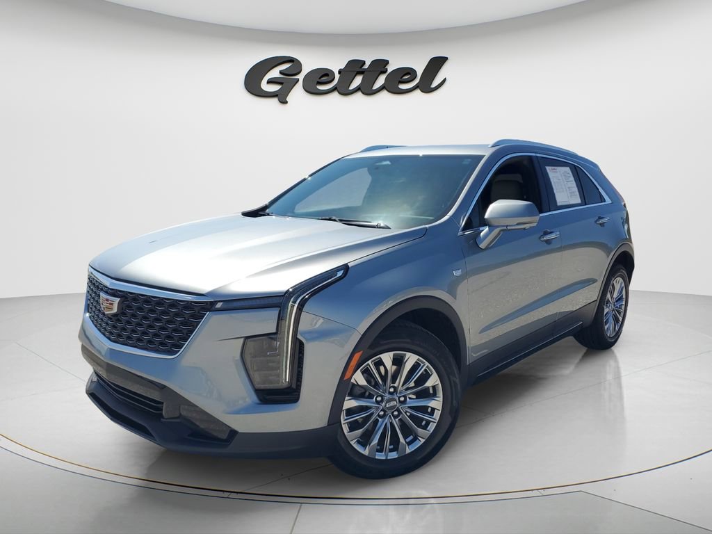 Used 2025 Cadillac XT4 Premium Luxury image 9