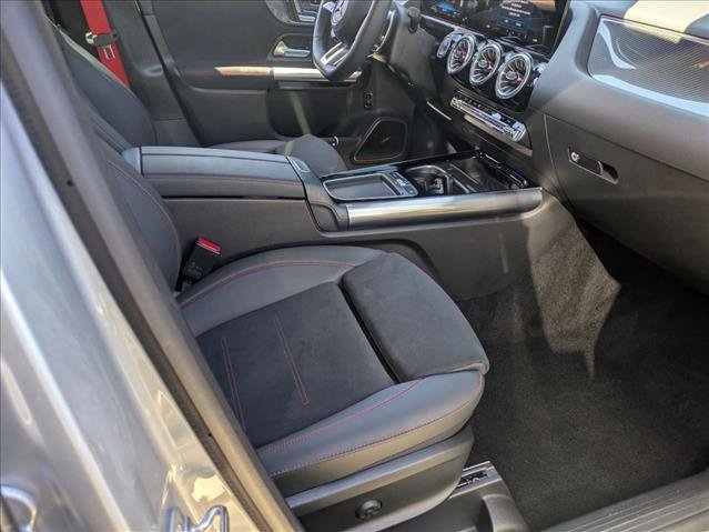 Used 2025 Mercedes-Benz GLA 35 AMG 4MATIC image 18