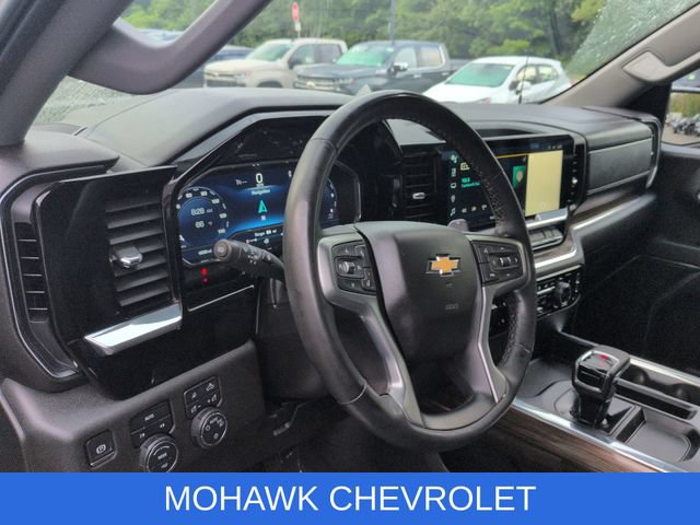 Used 2023 Chevrolet Silverado 1500 LT w/ Safety Package AWD/4WD image 10