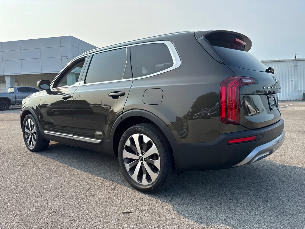 Used 2021 Kia Telluride EX w/ EX Premium Package FWD image 4