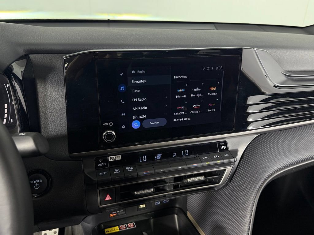 Used 2026 Toyota Camry SE FWD image 19