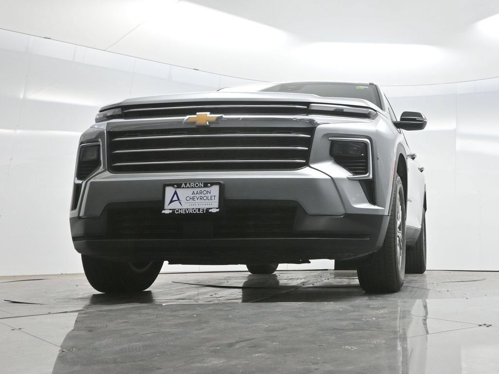 Used 2025 Chevrolet Traverse LT AWD/4WD image 57