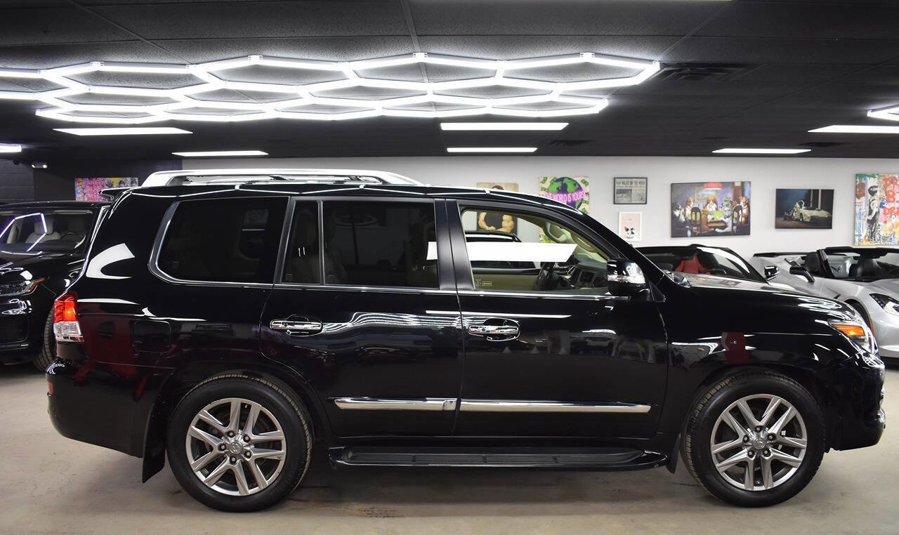 Used 2015 Lexus LX 570 4WD image 6