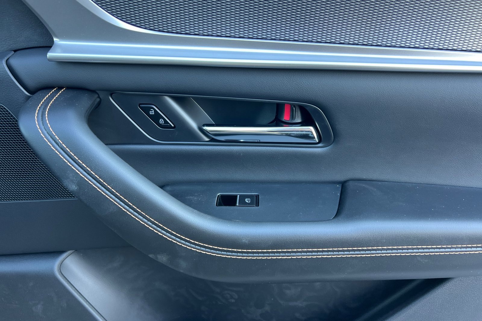 New 2025 MAZDA CX-70 Plug-In Hybrid w/ Premium Plus image 20