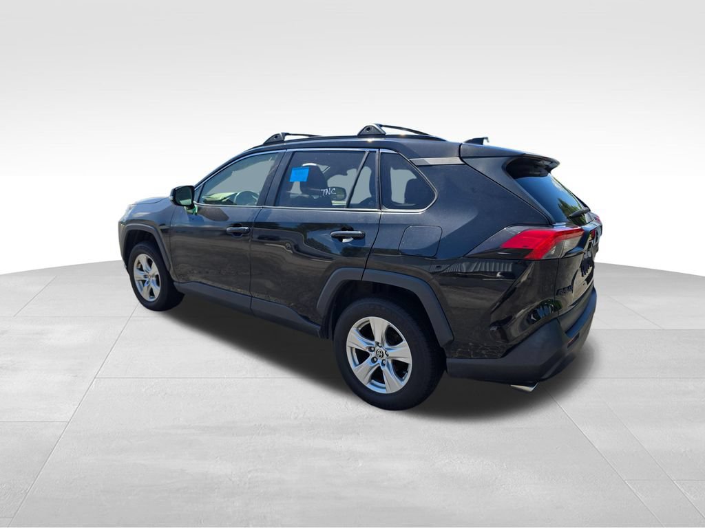 Used 2020 Toyota RAV4 XLE AWD/4WD image 13