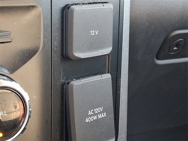 Used 2023 Ford F150 Lariat image 27