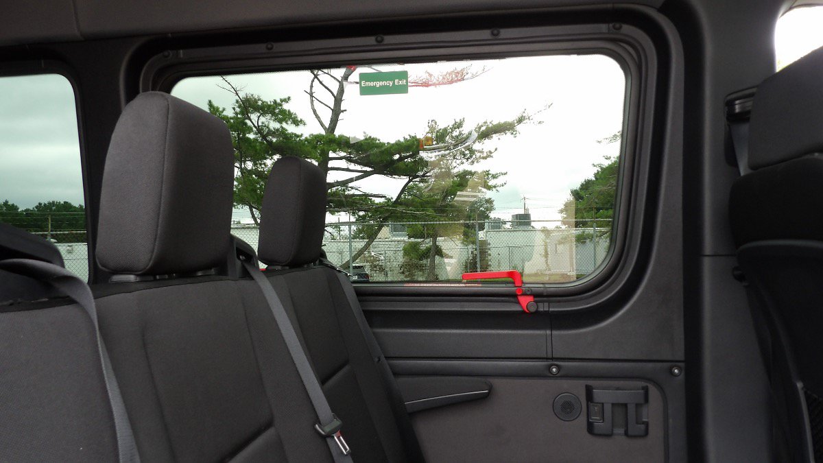 Used 2025 Mercedes-Benz Sprinter 2500 image 30