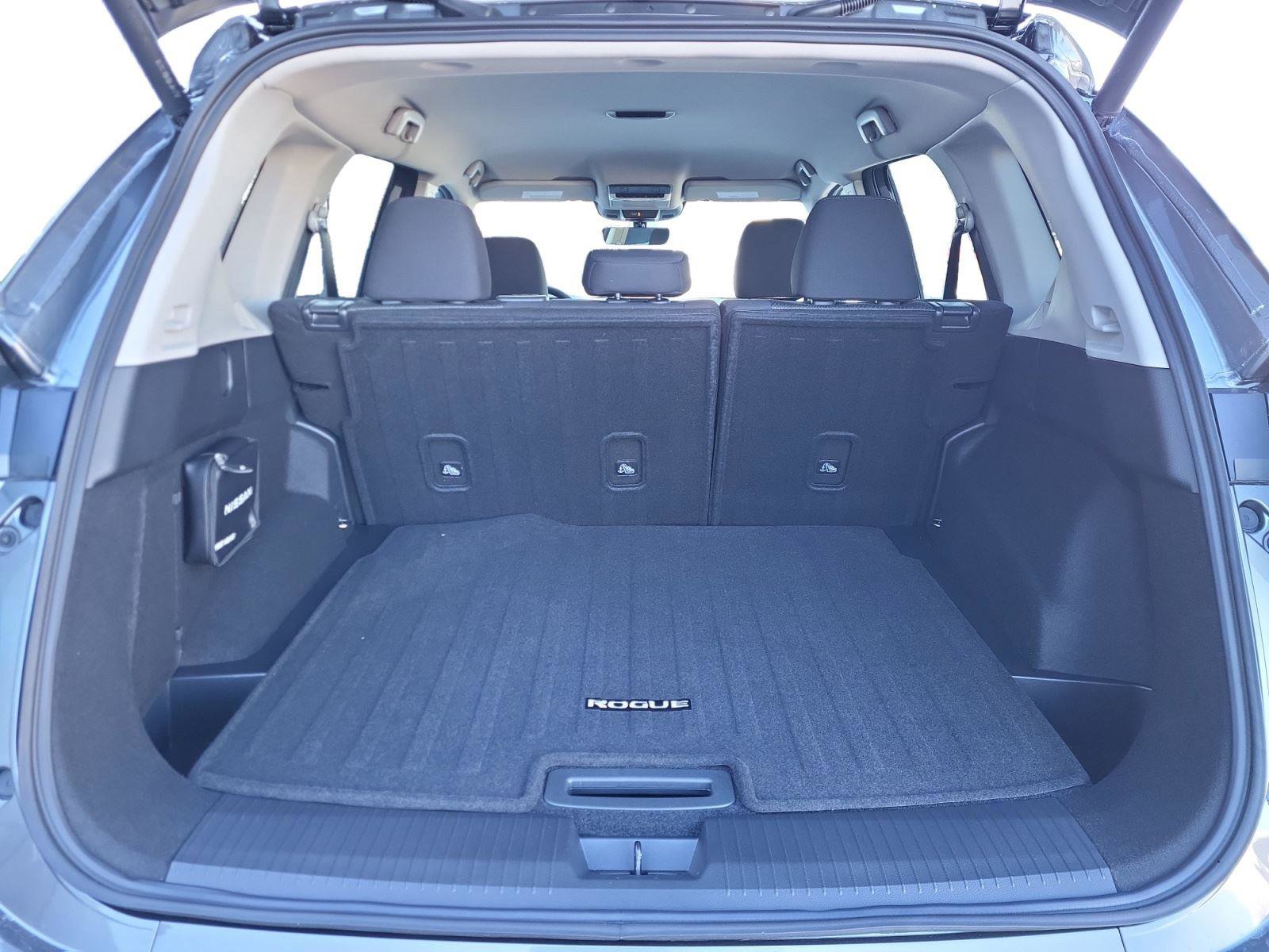 New 2026 Nissan Rogue SV w/ Cold Weather Package image 21