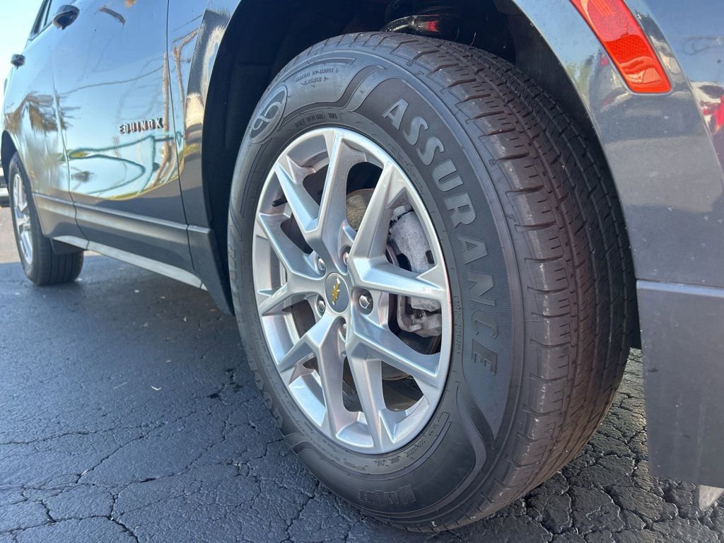 Used 2022 Chevrolet Equinox LS AWD/4WD image 11