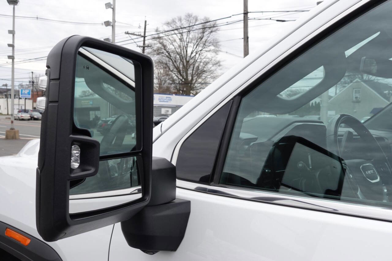 Used 2024 GMC Sierra 2500 SLE image 13