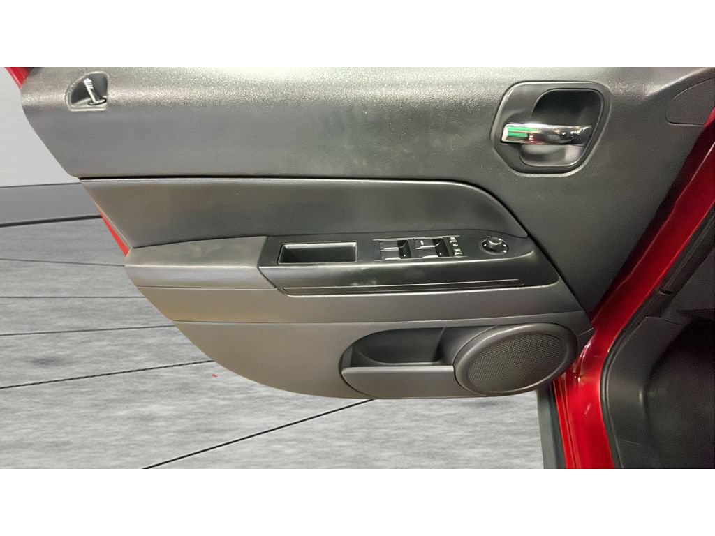Used 2010 Jeep Patriot Sport FWD image 10