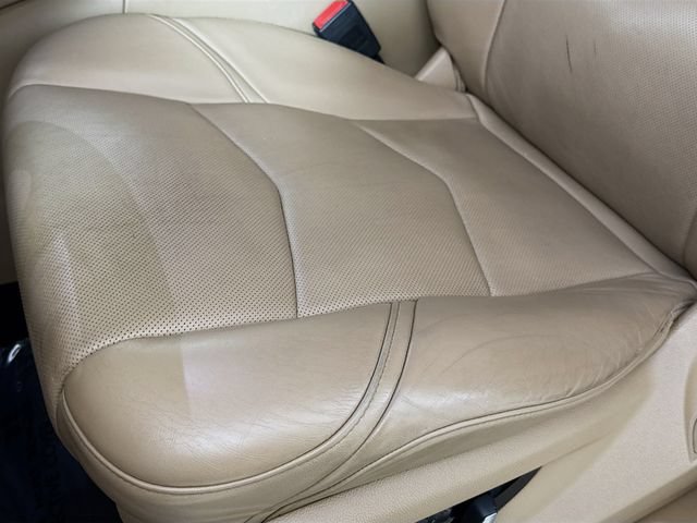 Used 2019 Cadillac Escalade ESV Platinum AWD/4WD image 20