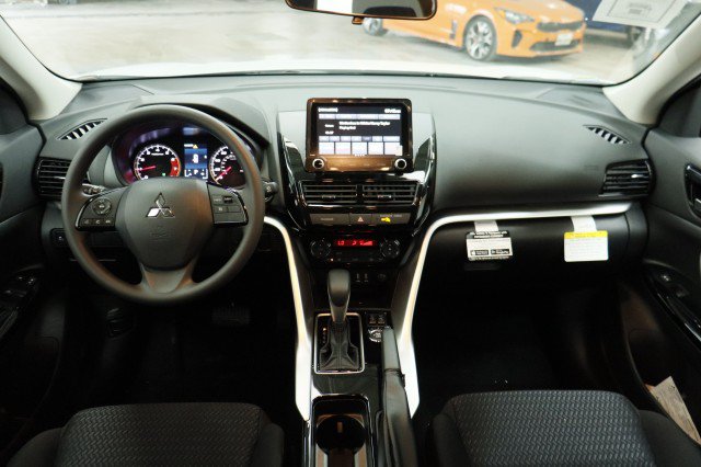 New 2026 Mitsubishi Eclipse Cross LE AWD/4WD image 20