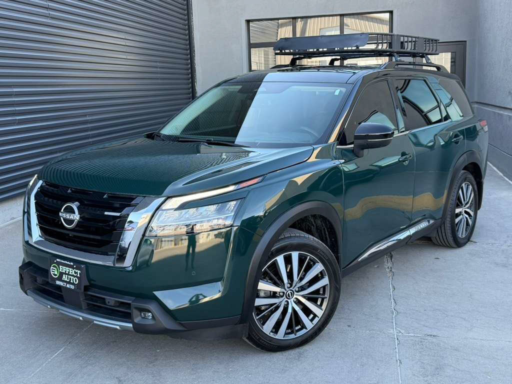 Used 2022 Nissan Pathfinder Platinum w/ Cargo Package image 2