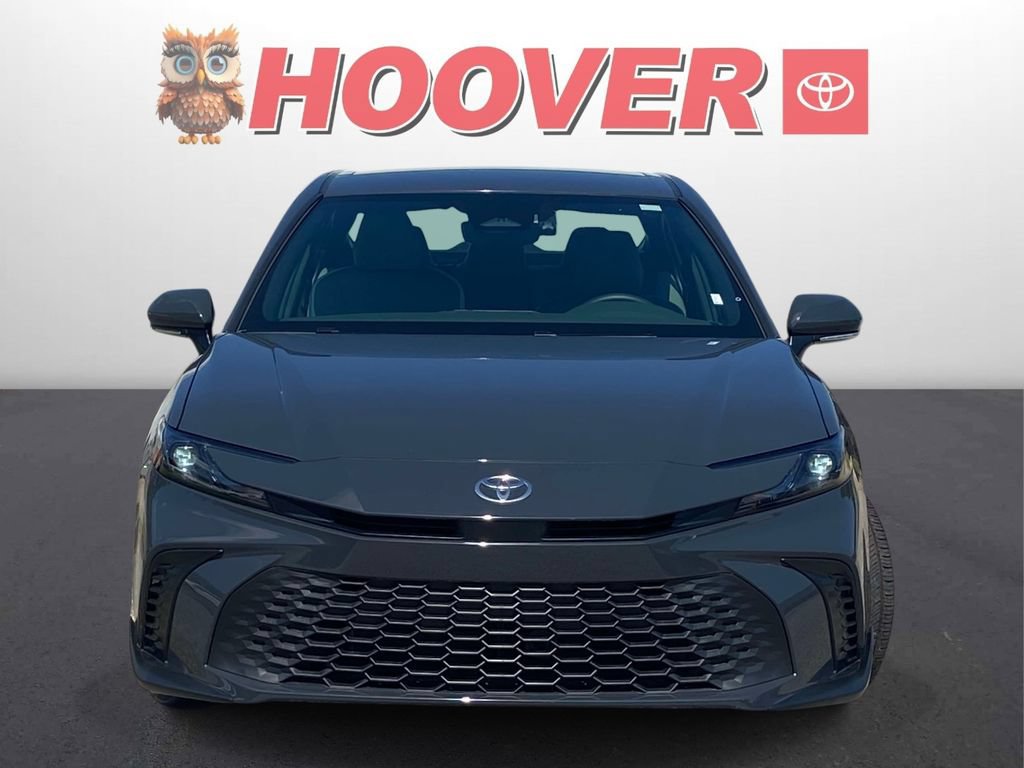 Used 2025 Toyota Camry SE FWD image 3