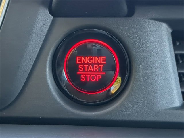 New 2025 Honda Pilot Touring image 28