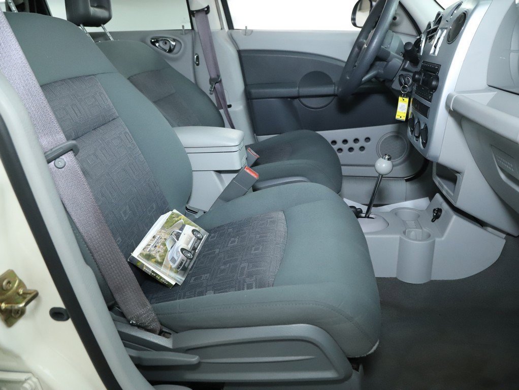 Used 2007 Chrysler PT Cruiser image 30