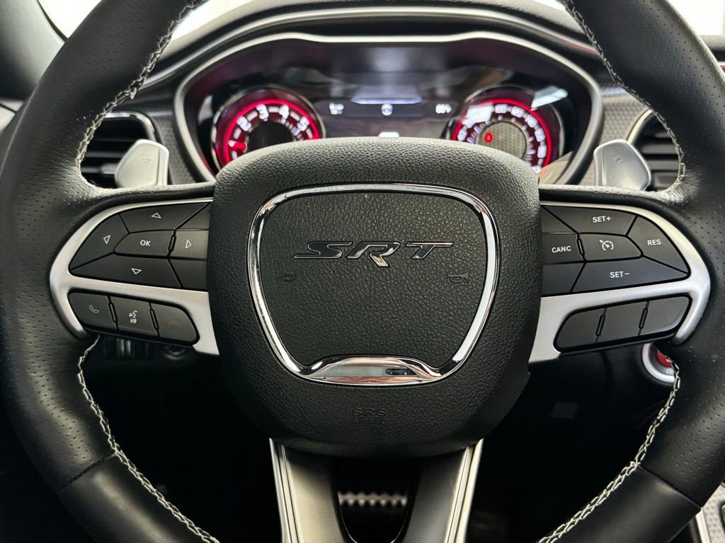 Used 2018 Dodge Challenger SRT Hellcat RWD image 12