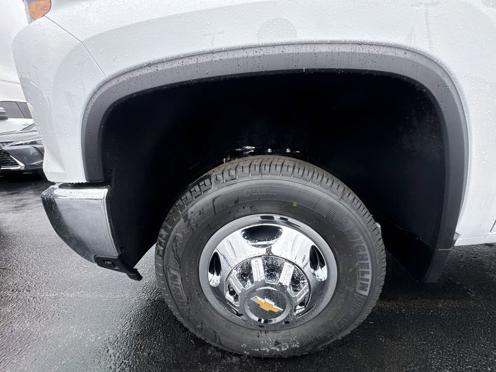 New 2026 Chevrolet Silverado 3500 LT w/ Convenience Package image 2