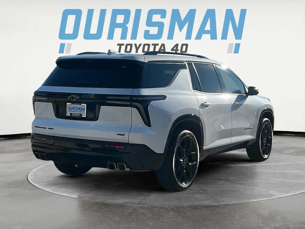 Used 2025 Chevrolet Traverse RS w/ LPO, Floor Liner Package image 6