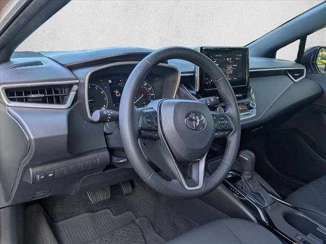 Used 2026 Toyota Corolla SE FWD image 3