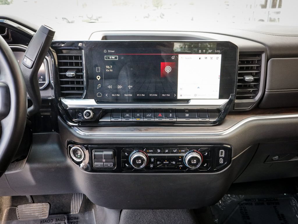 Used 2025 GMC Sierra 1500 SLT AWD/4WD image 18