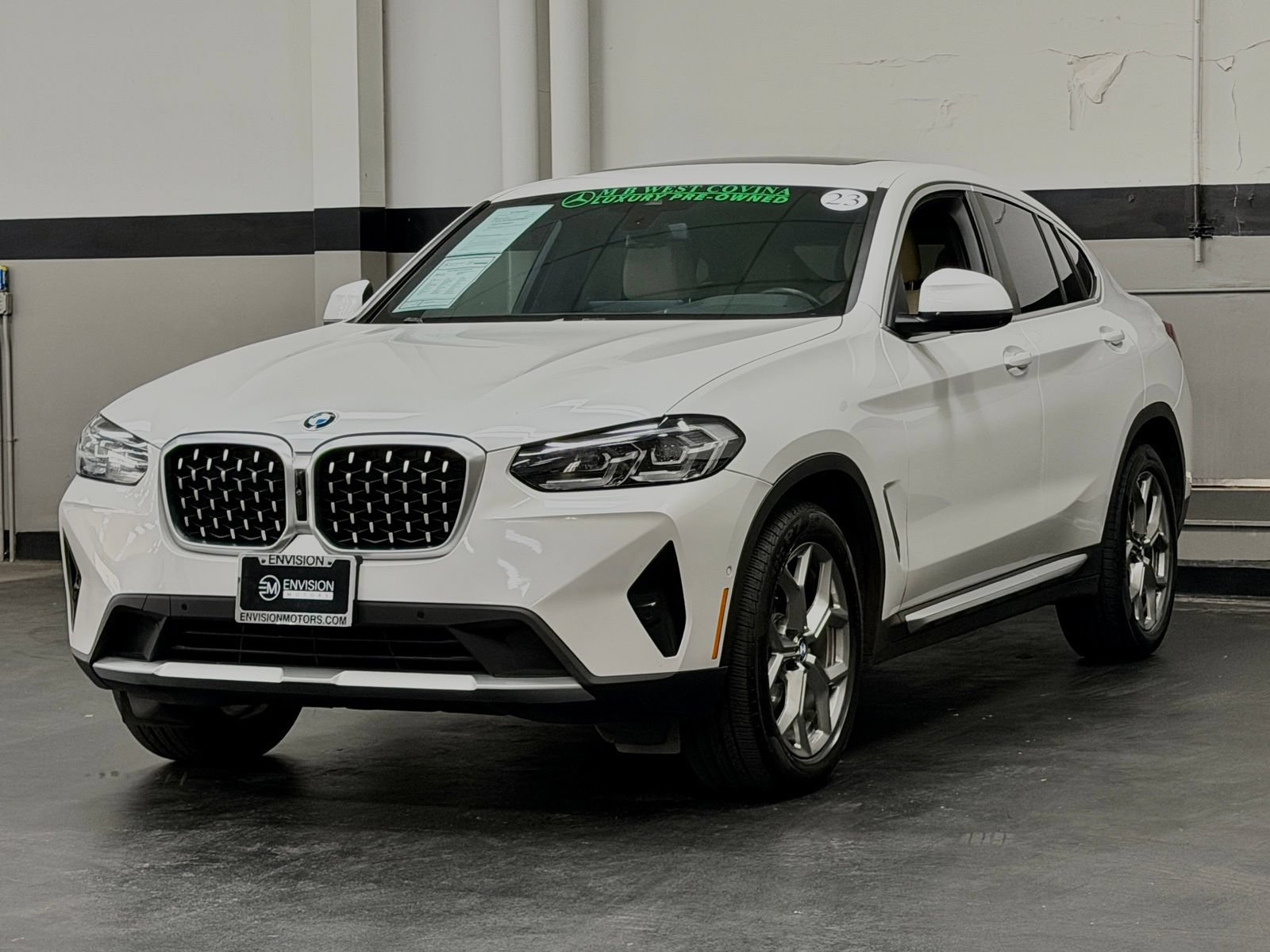 Used 2023 BMW X4 xDrive30i w/ Parking Assistance Package AWD/4WD image 7