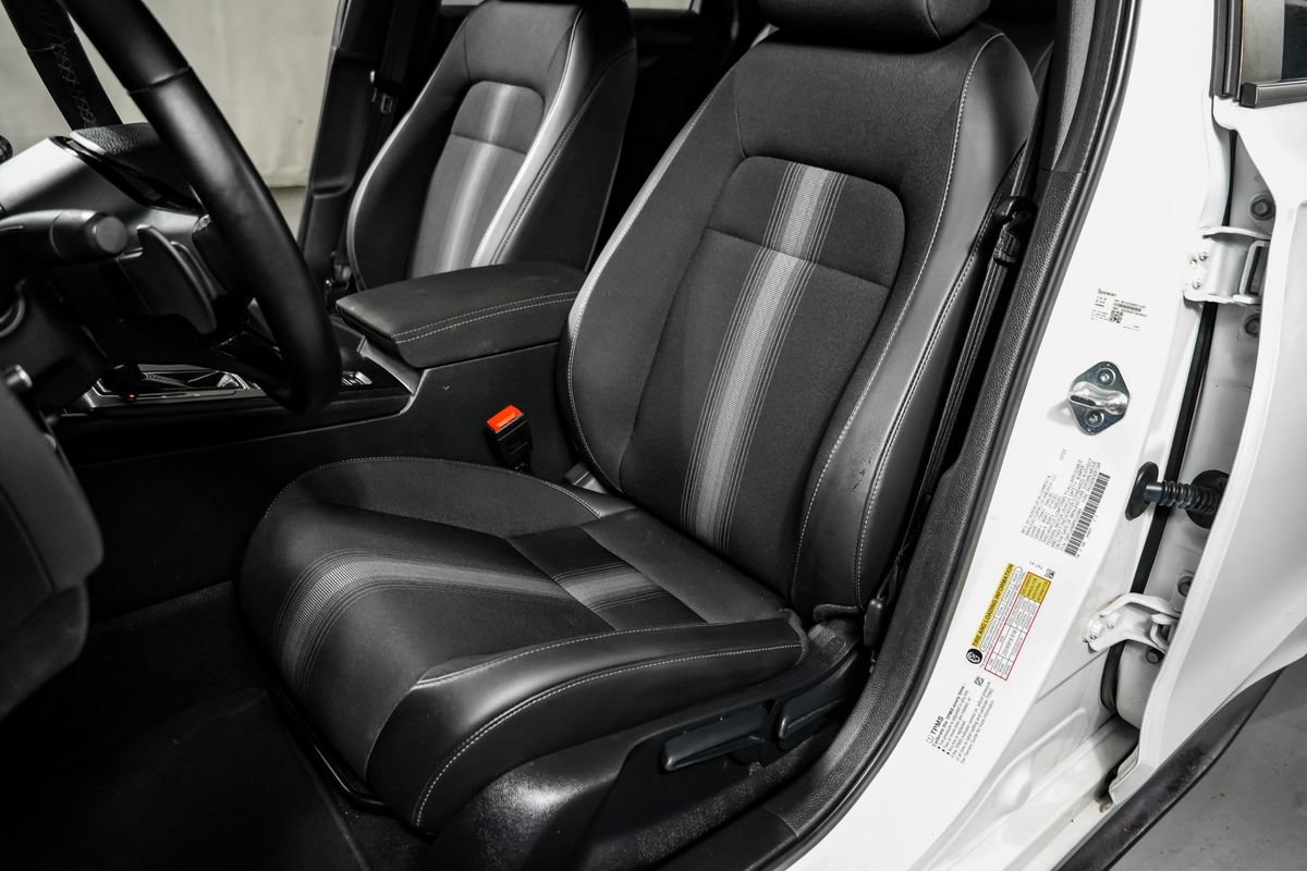 Used 2023 Honda Civic Sport image 28