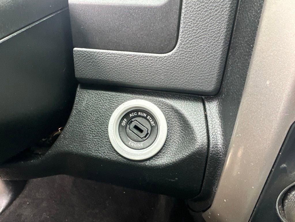 Used 2016 RAM 1500 Big Horn RWD image 11