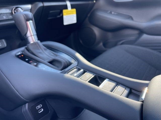 New 2027 Honda HR-V LX image 18