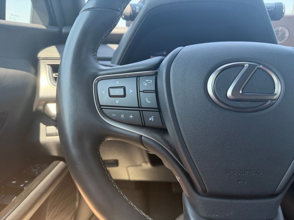 Used 2022 Lexus UX 250h w/ Premium Package AWD/4WD image 15