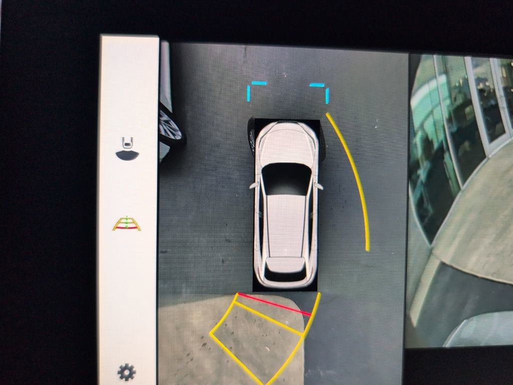 Certified 2023 Toyota Venza Limited image 31