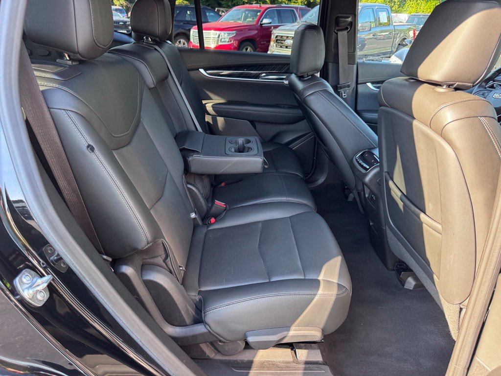 Used 2024 Cadillac XT6 Premium Luxury AWD/4WD image 31