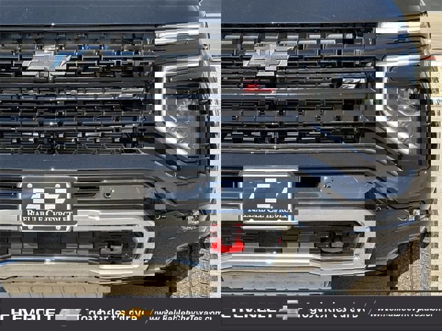New 2026 Chevrolet Suburban Z71 image 8