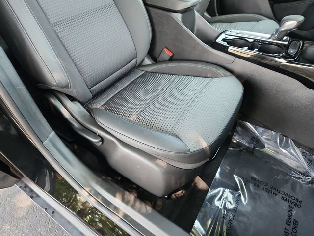 Used 2024 Chevrolet Trax LT w/ Driver Confidence Package FWD image 26