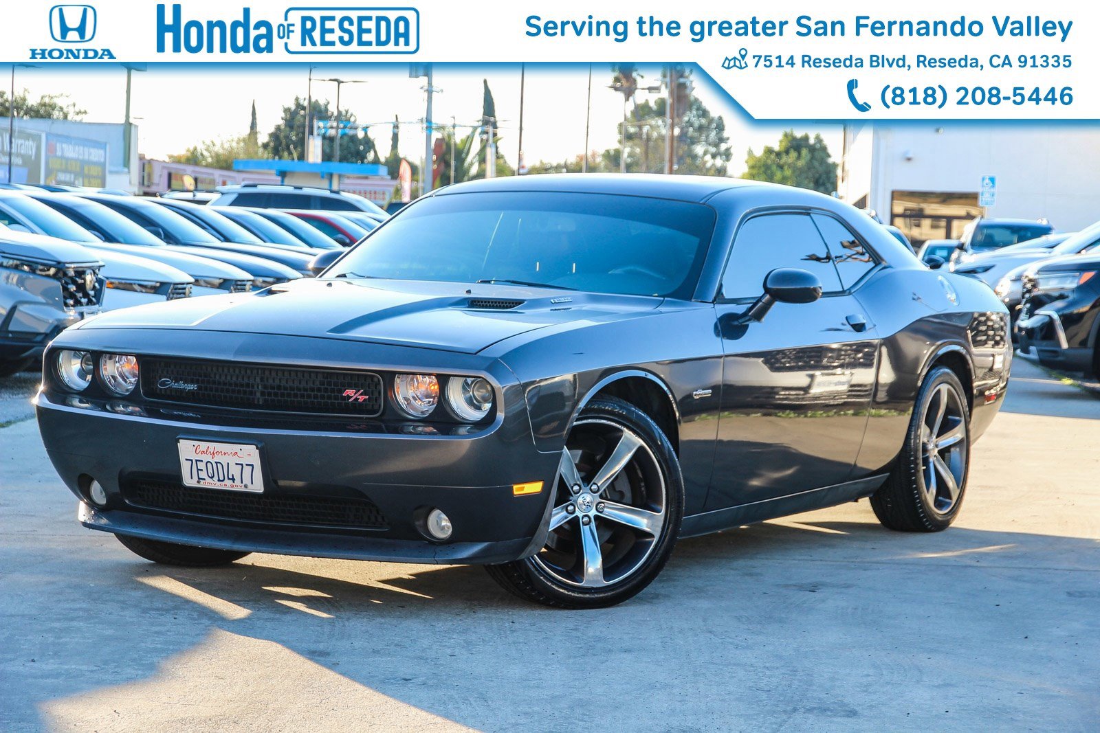 Used 2014 Dodge Challenger R/T image 1
