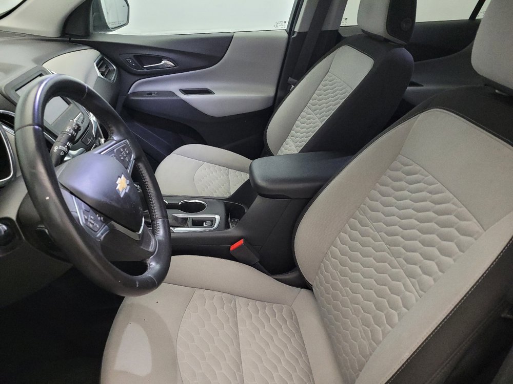 Used 2021 Chevrolet Equinox LT FWD image 17