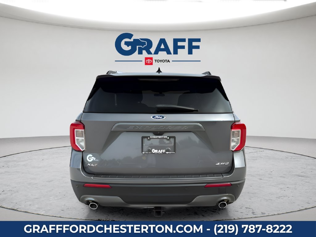 Used 2023 Ford Explorer XLT w/ Equipment Group 202A AWD/4WD image 8