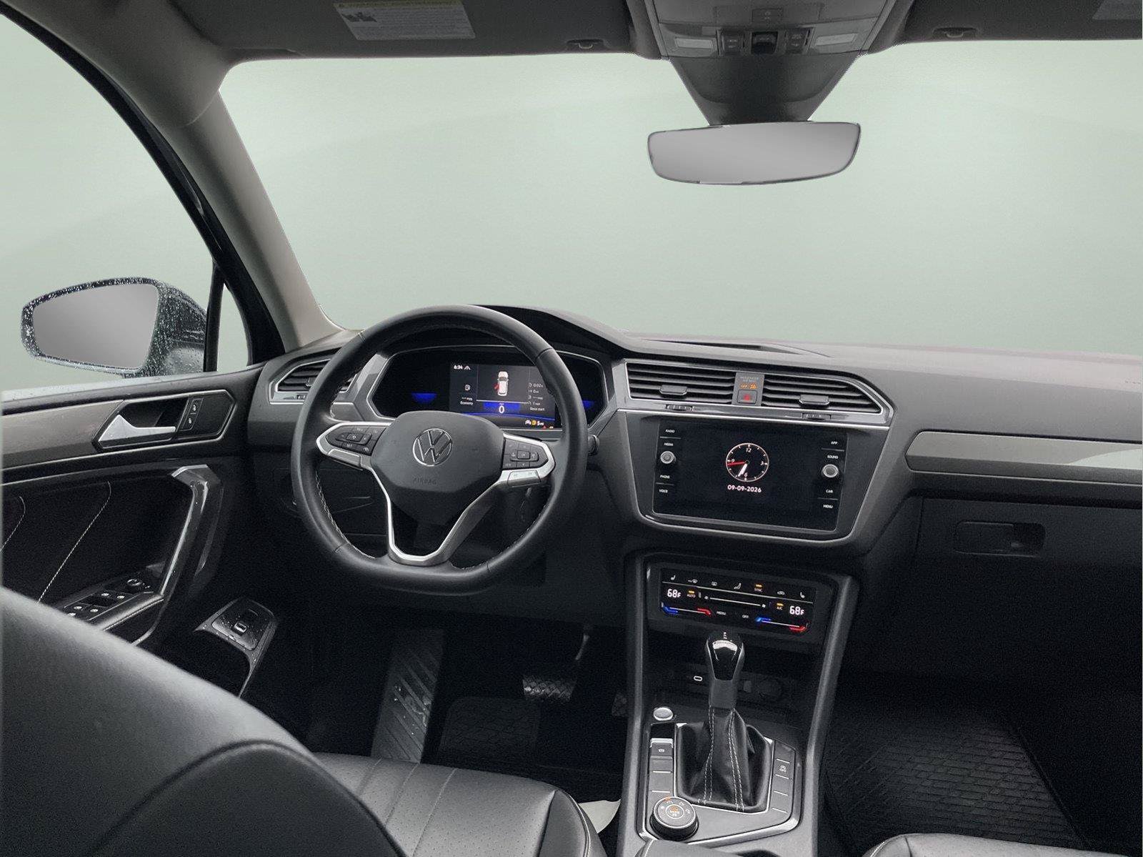 Used 2022 Volkswagen Tiguan SE AWD/4WD image 20