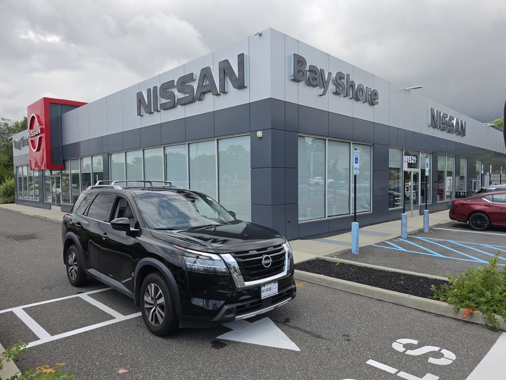 Certified 2023 Nissan Pathfinder SL