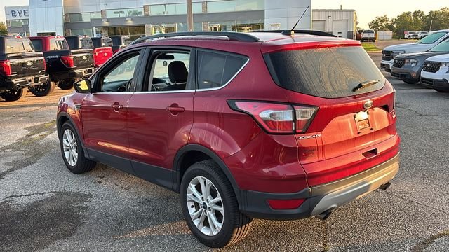 Used 2018 Ford Escape SE FWD image 5
